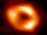 Imagem mostra campos magnticos espiralando no buraco negro central da Via Lctea