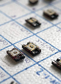 Microondas podero substituir fios no interior dos chips