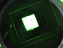 Nova fonte de luz de nanotubos supera LEDs