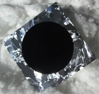 Clula solar de silcio negro bate recorde de eficincia