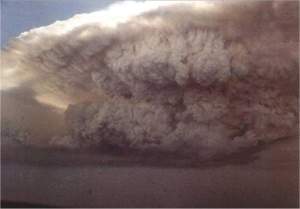 Pirocumulonimbus: nuvem dragão supera força de um vulcão