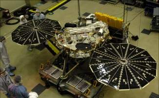 Sonda Fnix vai estudar gelo dos plos de Marte
