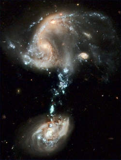 Galxia espetacular marca os 19 anos do Hubble