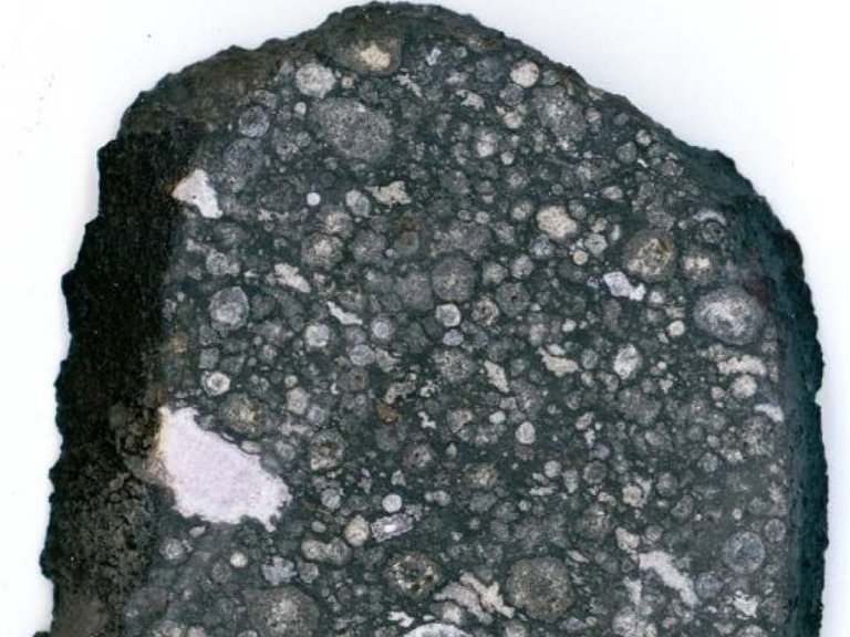 Cermica em meteoritos questiona teoria de formao do Sistema Solar