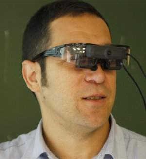Óculos de realidade aumentada deixam professores mais inteligentes