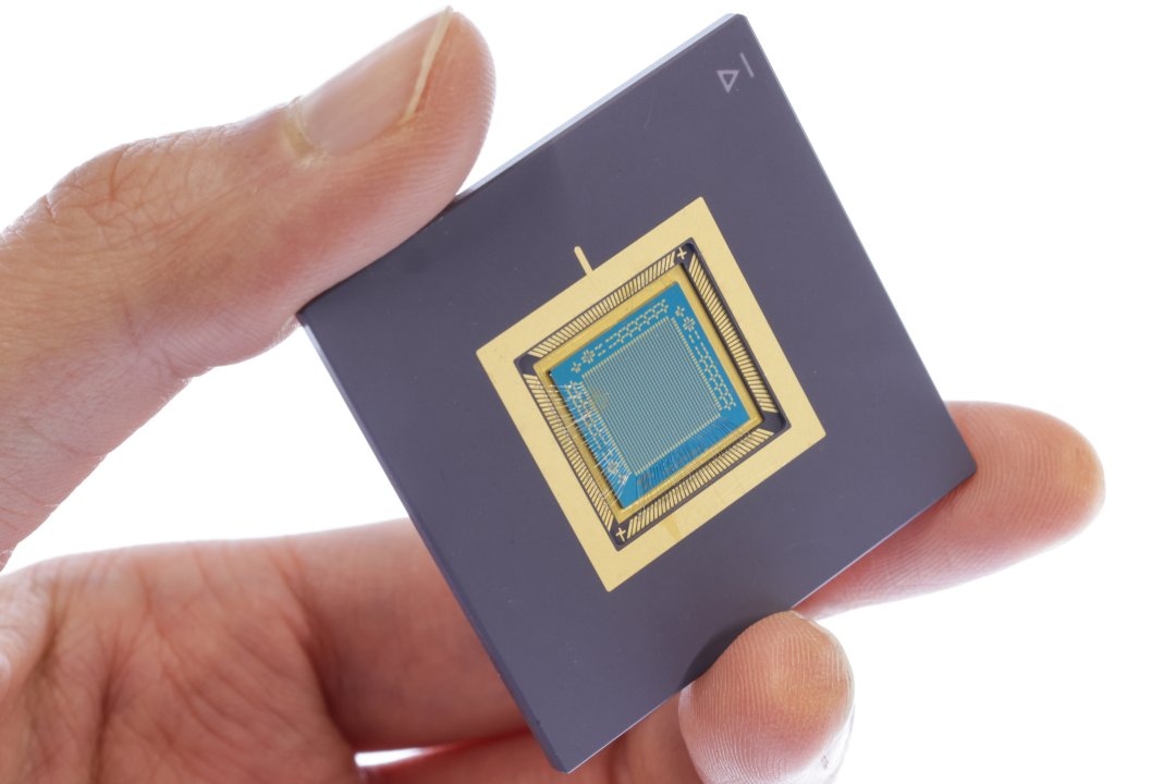 Processador em memria feito com semicondutor 2D chega aos 1000 transistores