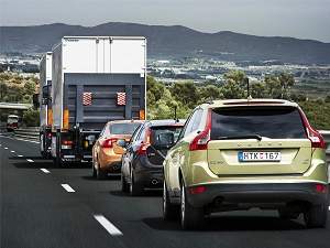 Comboio de veículos sem motorista roda 200 km na Espanha