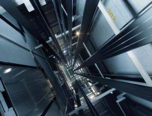 Corda de carbono levar elevadores a 1km de altura