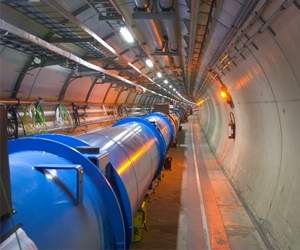 Participao do Brasil no LHC deveria ser maior, diz cientista