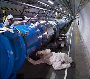 LHC vai comear a funcionar com apenas metade da capacidade prevista