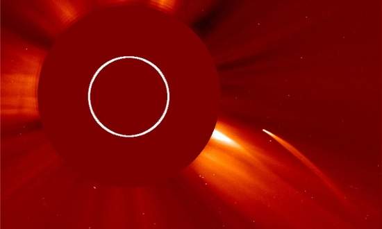 NASA flagra cometa caindo no Sol