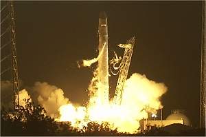 SpaceX inaugura explorao espacial privada