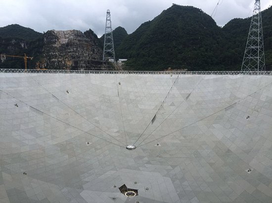 China conclui construo do maior radiotelescpio do mundo