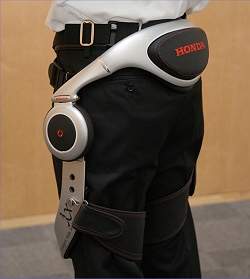 Honda apresenta mini-exoesqueleto que auxilia a andar