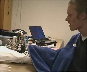 Mão robótica artificial reproduz tato e sensações da mão real