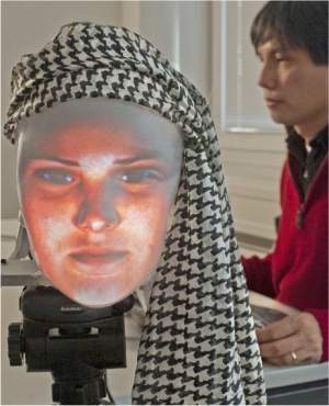 Máscara robô é o primeiro robô com face verdadeiramente humana