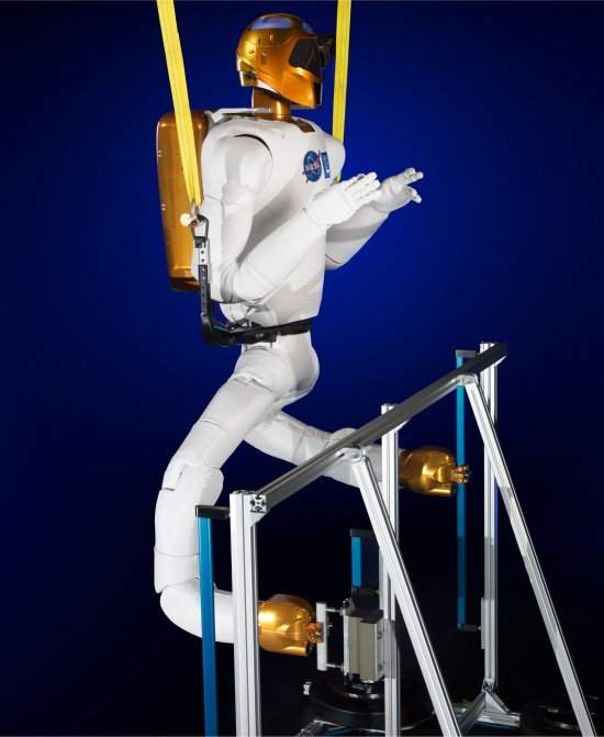 NASA constri pernas para o rob espacial Robonauta