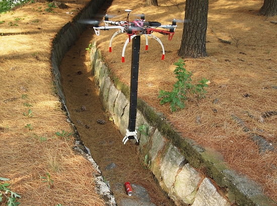 Drone com pau de selfie retrtil ganha novos poderes