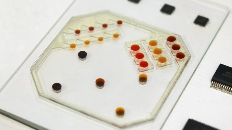 Robs miniaturizados fazem logstica biotecnolgica