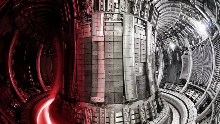 Reator de fuso nuclear bate novo recorde de energia