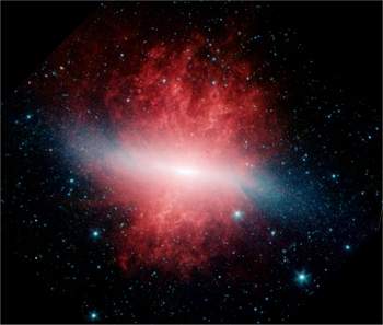 Objeto cósmico misterioso parece viajar quatro vezes mais rápido 
que a luz