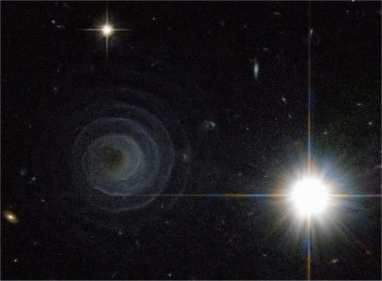 Hubble descobre uma misteriosa espiral celeste