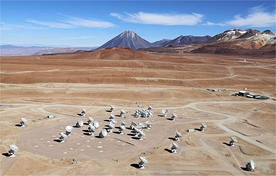 Telescpio ALMA  inaugurado com descobertas questionadoras