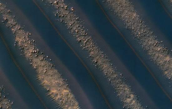 NASA divulga imagens inditas de dunas em Marte