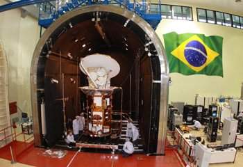INPE usa protocolos da NASA para testar satlite argentino