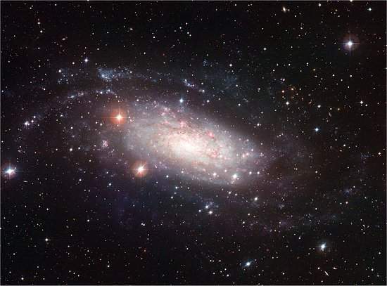 Imagem mostra galáxia de disco puro