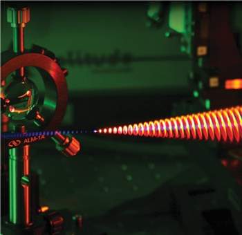 Foto de pulsos de laser d prmio a pesquisador brasileiro
