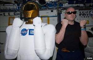 Rob astronauta acorda e envia tweets engraadinhos