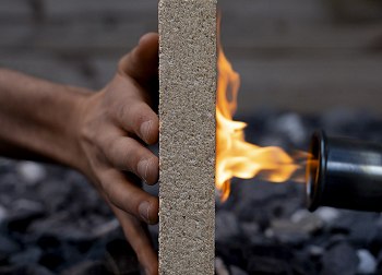 Serragem de madeira � transformada em material resistente ao fogo