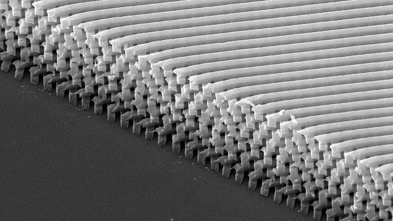 Cientistas criam cristal fotnico tridimensional