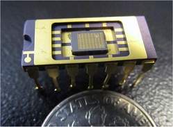 LED nanofotônico desbanca laser na comunicação intra-chip