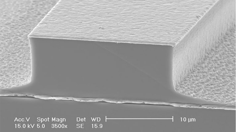 Laser terahertz sai dos laboratrios pela primeira vez