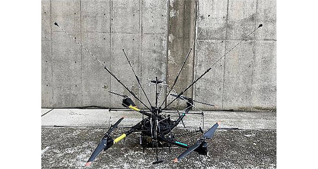 Drone captura raio e o dirige em segurana para a terra