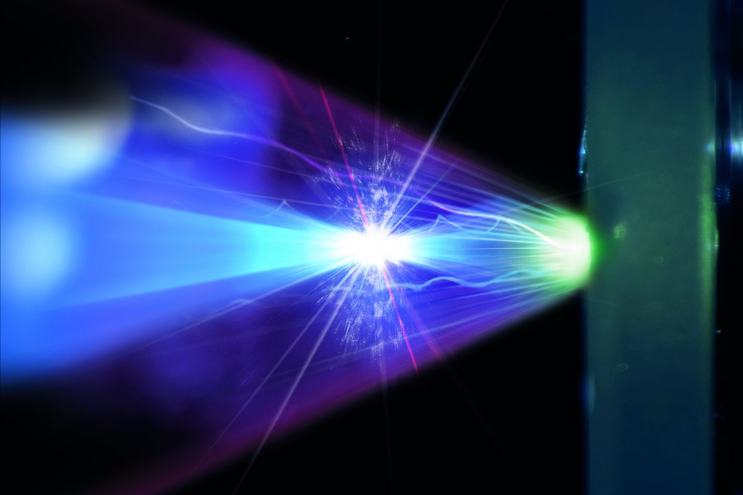 Potência dos lasers é multiplicada por espelho de plasma