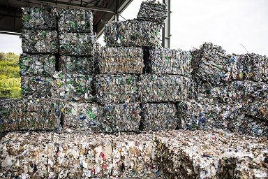 Guerra contra o plástico está distraindo mundo de ameaças mais urgentes, alertam especialistas