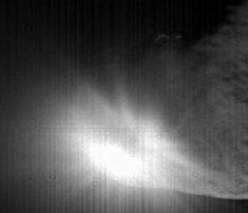 Um profundo impacto no cometa Tempel 1