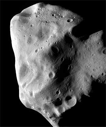Sonda Roseta fotografa asteroide de perto