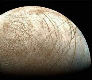 NASA anuncia descoberta de Grandes Lagos em lua de Júpiter
