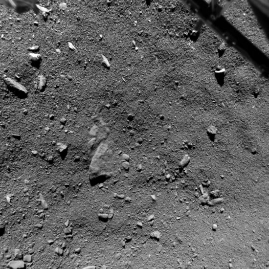 Cometa e Rosetta atingem ponto mais próximo do sol
