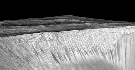 NASA anuncia indícios de água em Marte