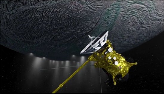 Cassini mergulha em gêiser emitido por lua de Saturno