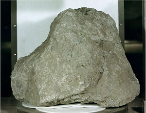 Pedra da Terra foi encontrada na Lua