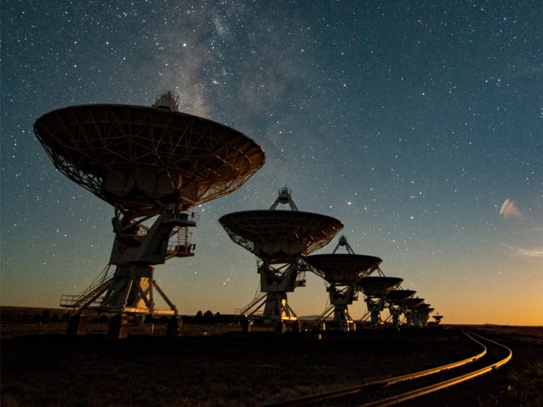 Podem haver 36 civilizações extraterrestres inteligentes na nossa galáxia