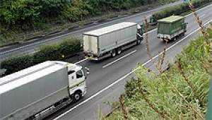 Simulador planeja trajeto de caminhes de carga em rodovias