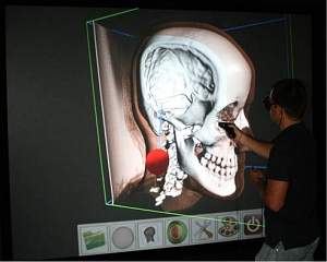 Parede de visualizao manipula objetos 3D com lanterna mgica