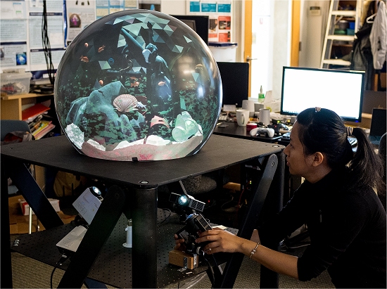 Tela 3D esférica quer tornar realidade virtual mais sociável